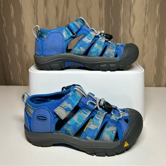 Keen Newport H2 Toddler Boy 12 Closed Toe Blue Gray Camo Black Waterproof - Picture 1 of 14
